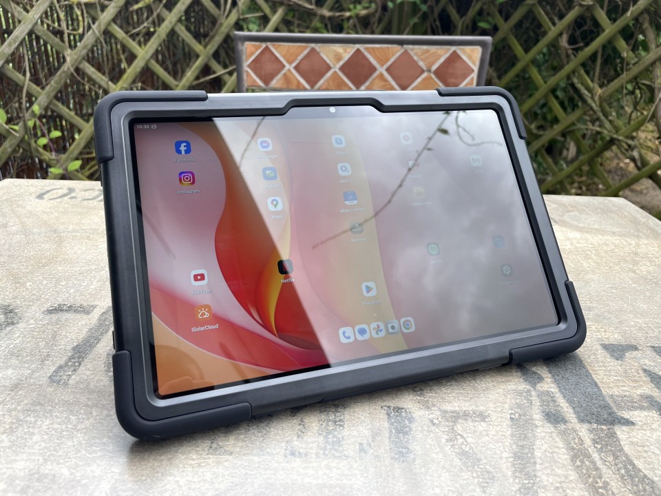 AGM Pad P2 Active Display