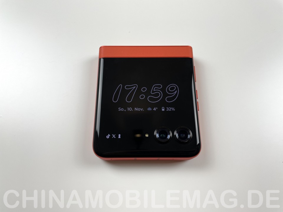 Motorola Razr 50 Außendisplay AOD