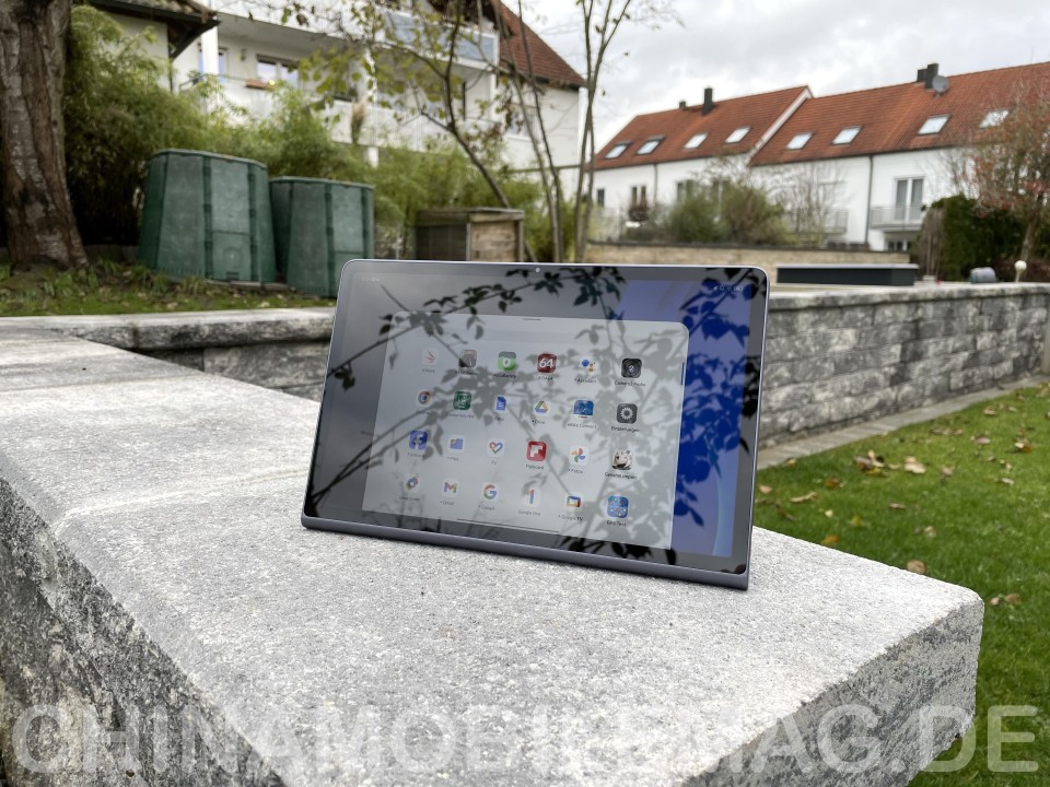 Lenovo Tab Plus Display